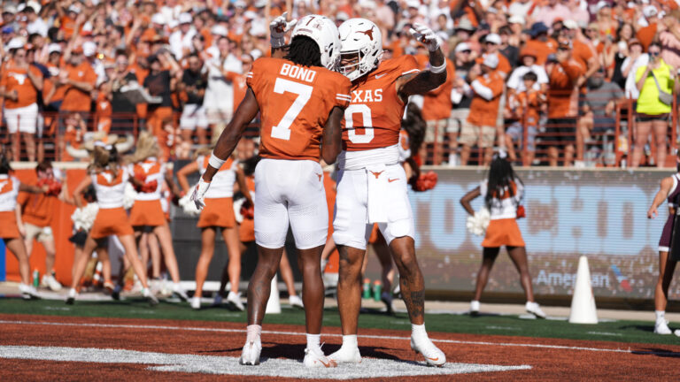 2 Seed: Texas Longhorns (SEC Champ)