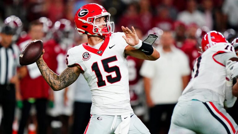 1 Seed: Georgia Bulldogs (6-1)