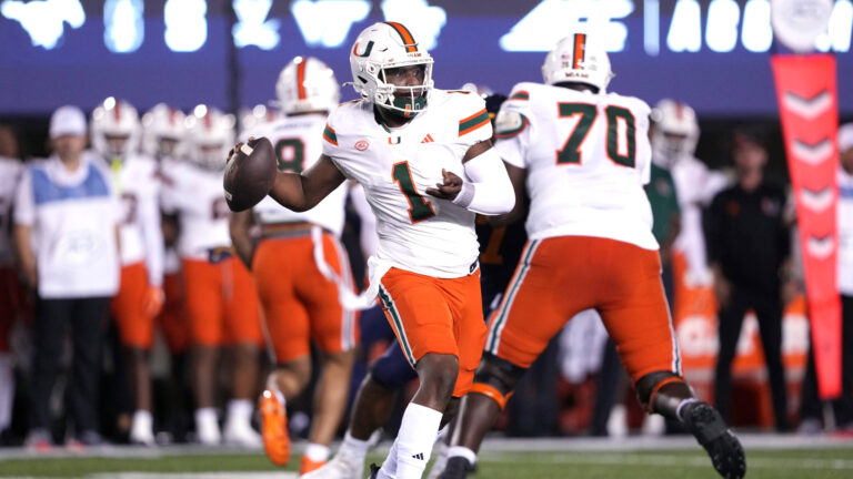 Quarterfinals: No. 10 Tennessee vs. No. 2 Miami