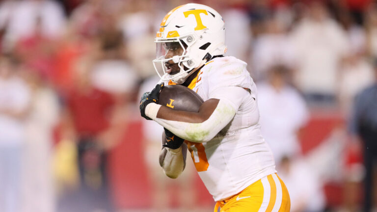 8 Seed: Tennessee Volunteers (7-1)