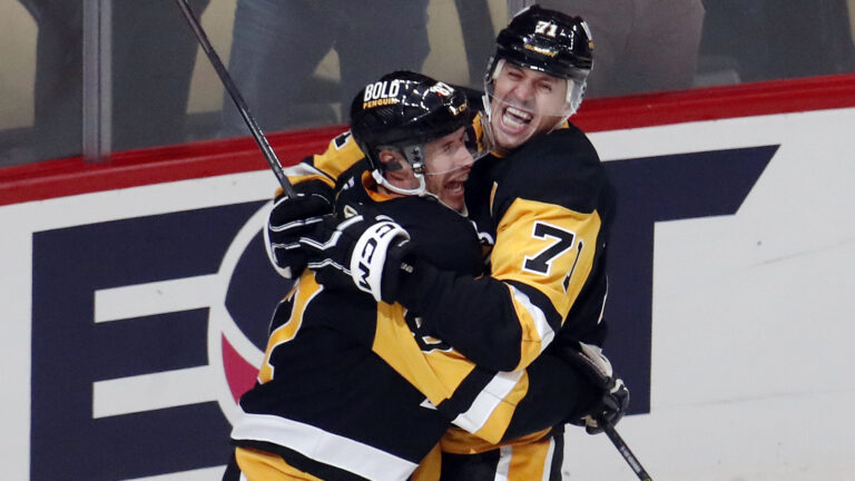 1. Pittsburgh Penguins: Evgeni Malkin - Sidney Crosby - Rickard Rakell