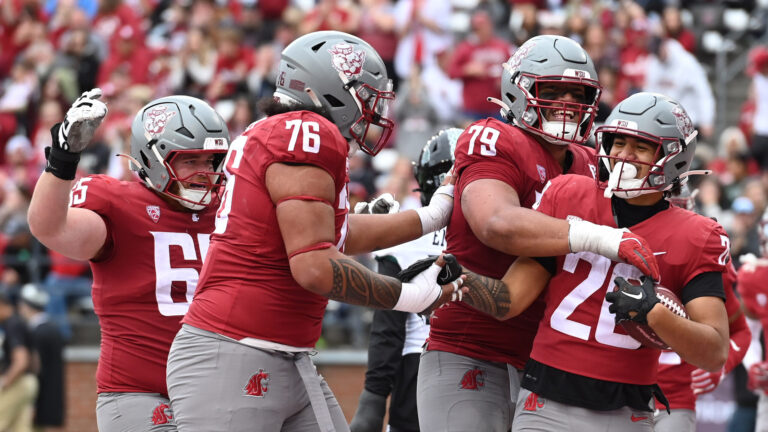 Washington State Cougars (7-1)