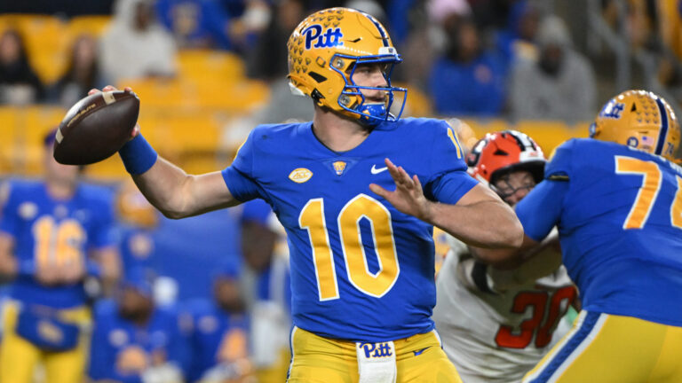 Pittsburgh Panthers (7-1)
