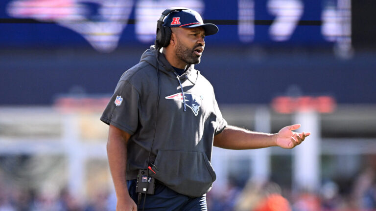 New England Patriots vs. Chicago Bears (-6.5)