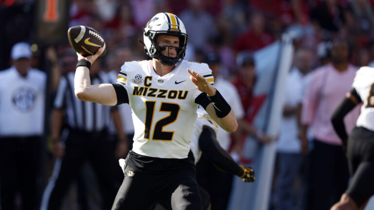 Oklahoma Sooners (-3) vs. No. 24 Missouri Tigers