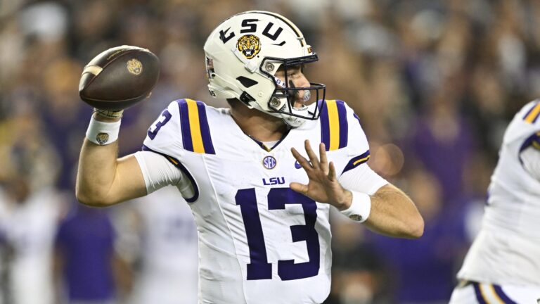 4) LSU Tigers (6-2)