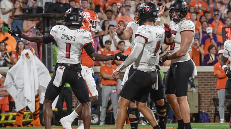 22) Louisville Cardinals