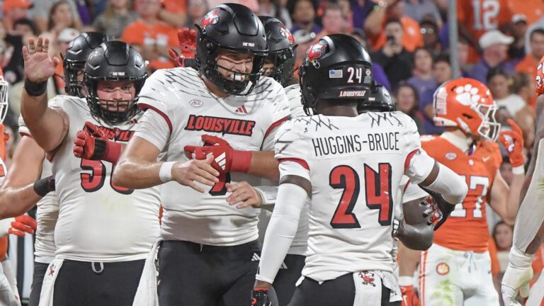 Louisville Cardinals | Trend: NR