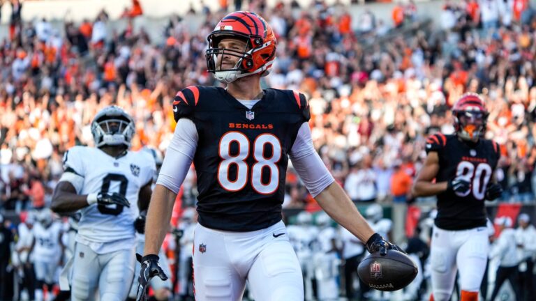 Mike Gesicki Shines