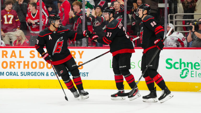 Carolina Hurricanes: Andrei Svechnikov - Sebastian Aho - Jack Roslovic