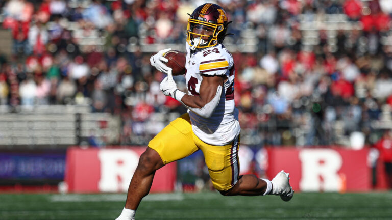 No. 4 Penn State Nittany Lions (-11.5) vs Minnesota Golden Gophers