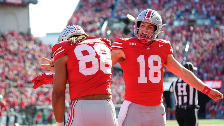 1) Ohio State Buckeyes (8-1)
