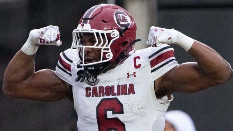Reliaquest Bowl - Dec. 31 - Iowa vs. South Carolina