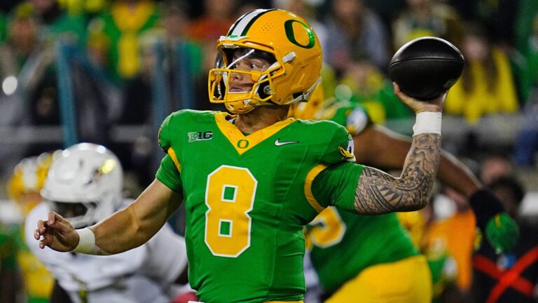 No. 1 Oregon Ducks (-14.5) vs. Wisconsin Badgers