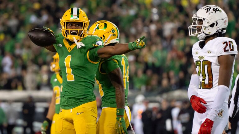 1. Oregon Ducks (Big Ten Champion)