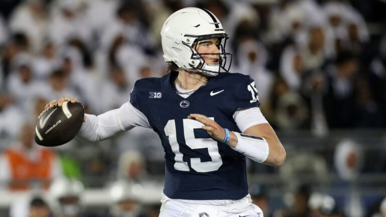 4) Penn State Nittany Lions (8-1)