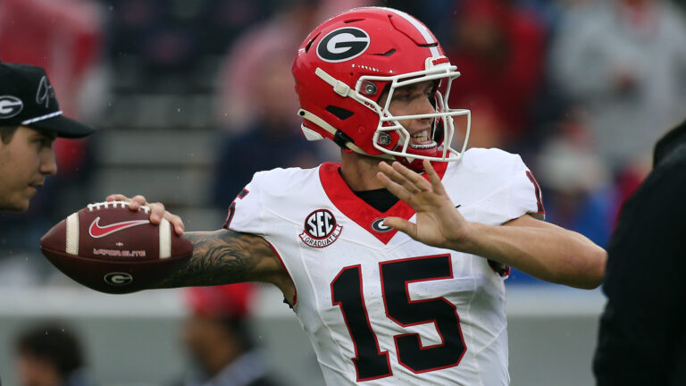 No. 6 Tennessee Volunteers vs. No. 11 Georgia Bulldogs (-10.5)