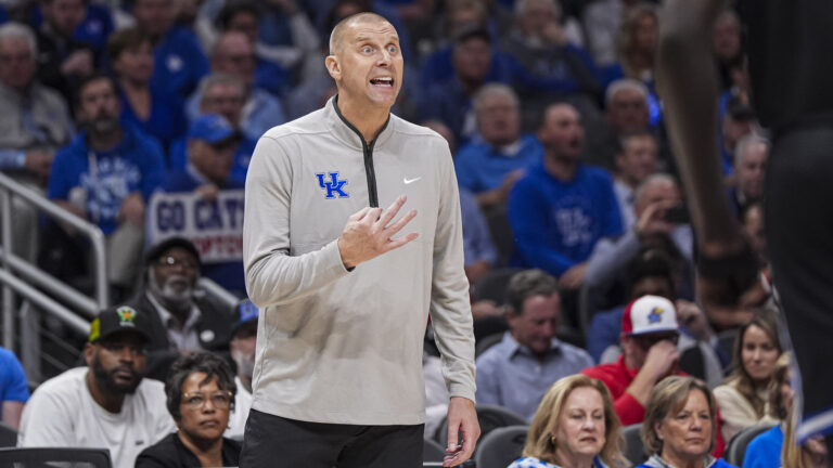 1) Mark Pope has the Wildcats Playing with Pace