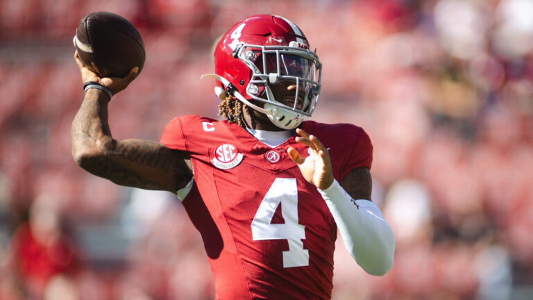 3) Alabama Crimson Tide (8-3)