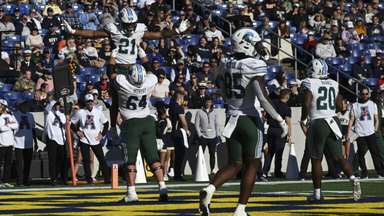 17) Tulane Green Wave