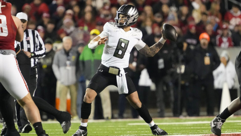 1) Oregon Ducks