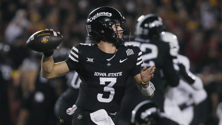 22) Iowa State Cyclones (8-2)