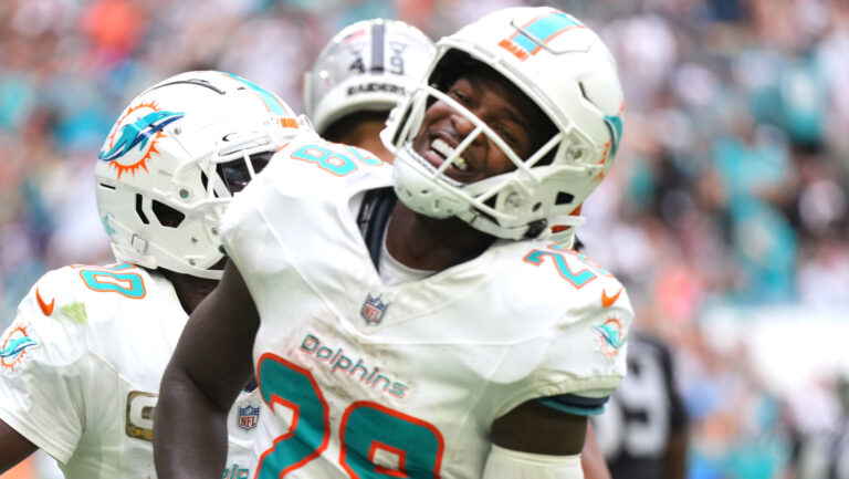 De'Von Achane (-110)