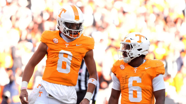 8) Tennessee Volunteers