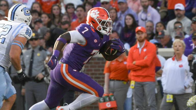12) Clemson Tigers