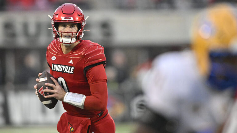 Louisville Cardinals (-3.5) vs Kentucky Wildcats
