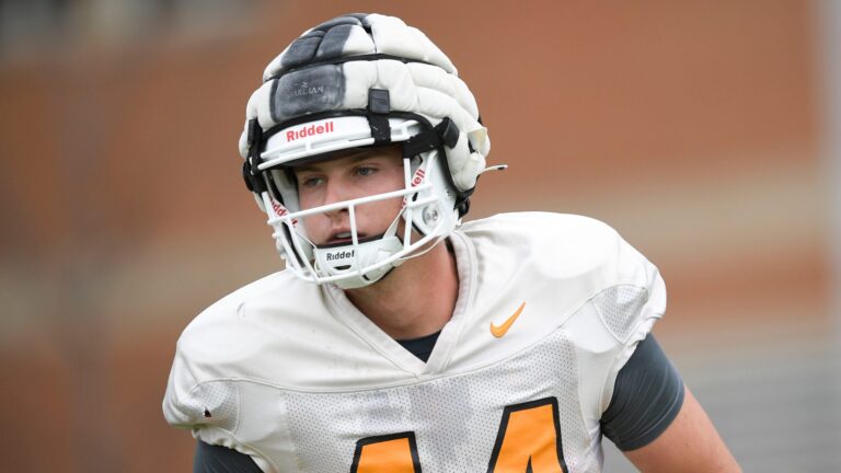 9) TE Charlie Browder, Tennessee