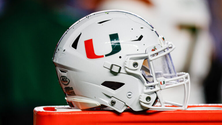 10) OT Zion Nelson, Miami