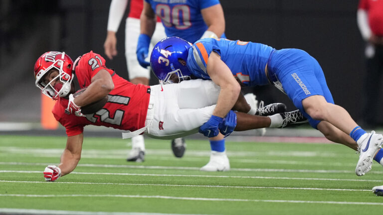6. MWC - UNLV Rebels vs Boise State Broncos (-3.5)