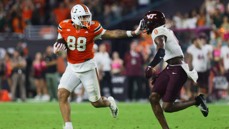 3) TE Riley Williams, Miami