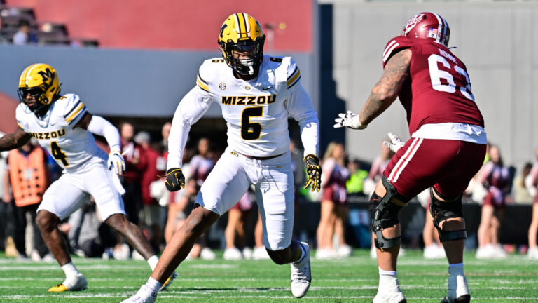 3) EDGE Williams Nwaneri (Missouri -> Nebraska)
