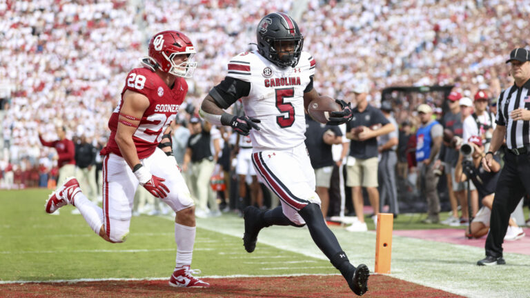 Quarterfinal Matchup: No. 11 South Carolina vs. No. 3 Boise State