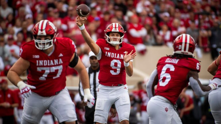 8 Seed: Indiana Hoosiers (11-1)