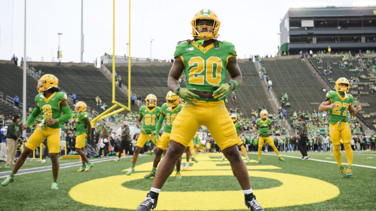 1 Seed: Oregon Ducks (13-0)