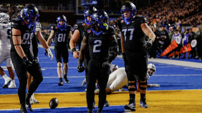 Mountain West Champion: No. 20 UNLV vs. No. 10 Boise State