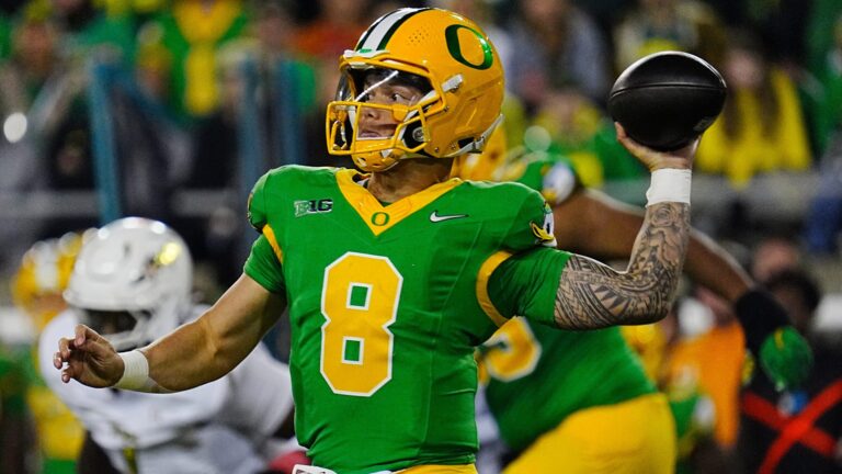 3. Dillon Gabriel - Oregon Ducks