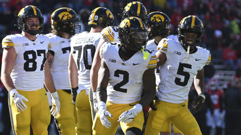 21) Iowa Hawkeyes