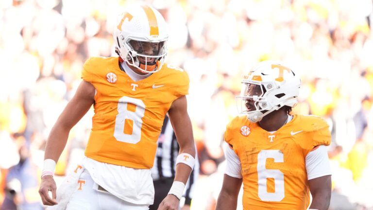 9 Seed: Tennessee Volunteers (10-2)