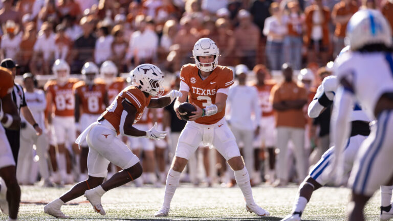 2 Seed: Texas Longhorns (11-1)