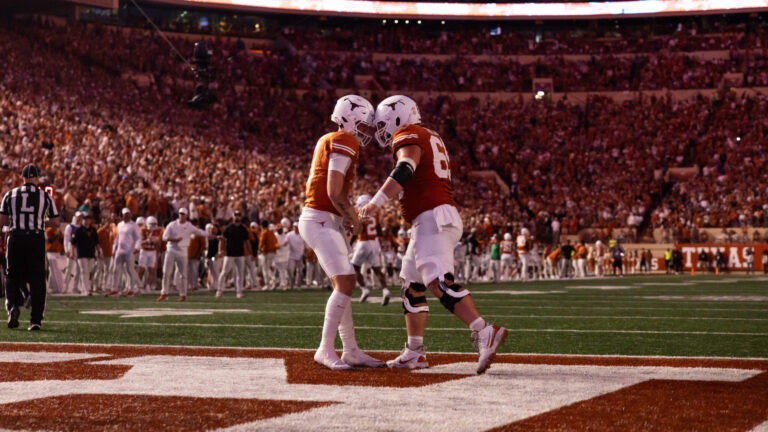 2) Texas Longhorns (11-1)