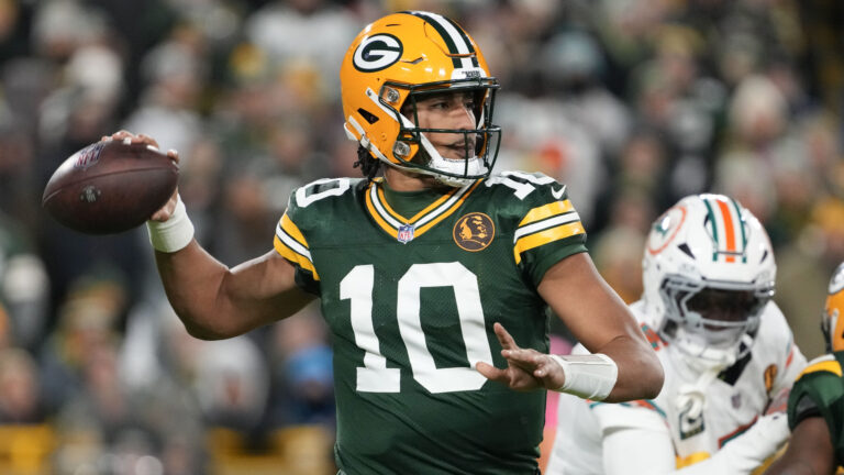 Green Bay Packers vs Detroit Lions (-3.5)