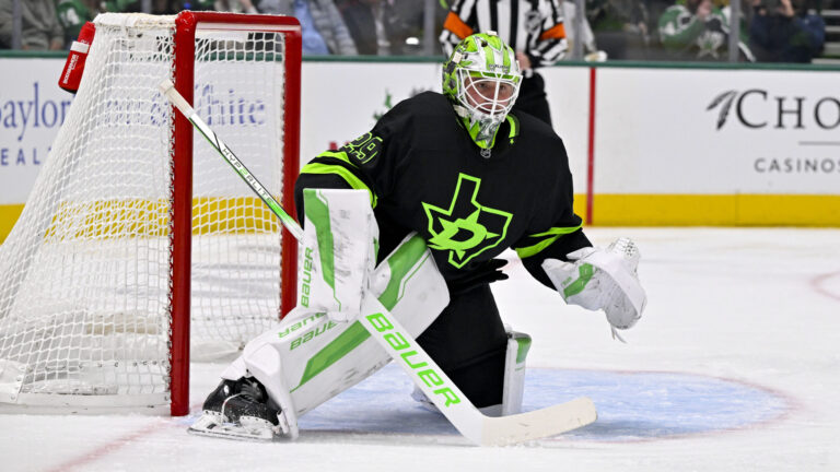 Jake Oettinger (G)