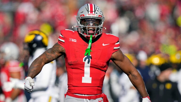 8 Seed: Ohio State Buckeyes (10-2)
