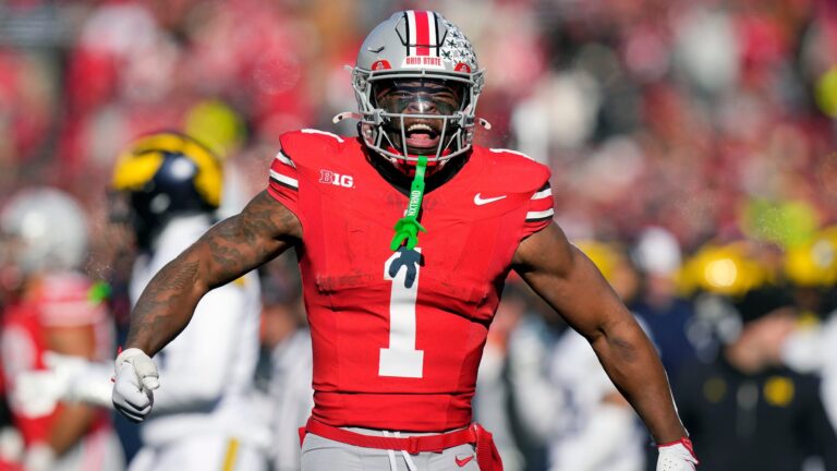 6) Ohio State Buckeyes (10-2)