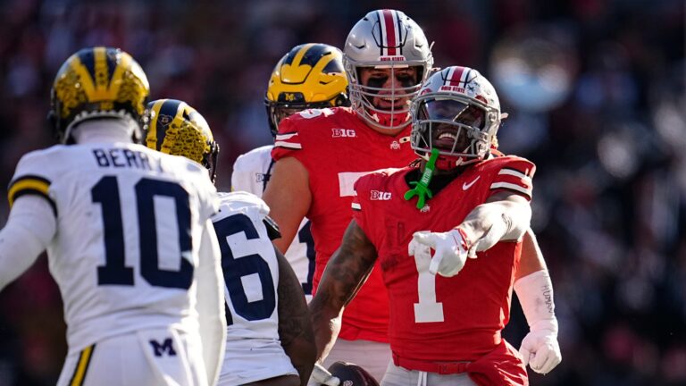 First Round Matchup: No. 9 Tennessee vs. No. 8 Ohio State