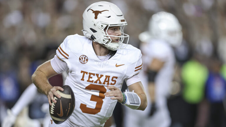 Quinn Ewers UNDER 233.5 Passing Yards (-113)